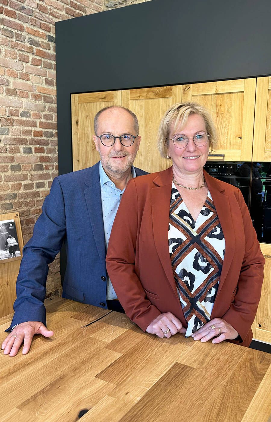 Zwei Personen in der Küche